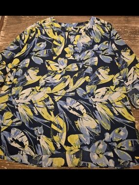 Women's Navy Blue Floral Brushstroke Blouse
